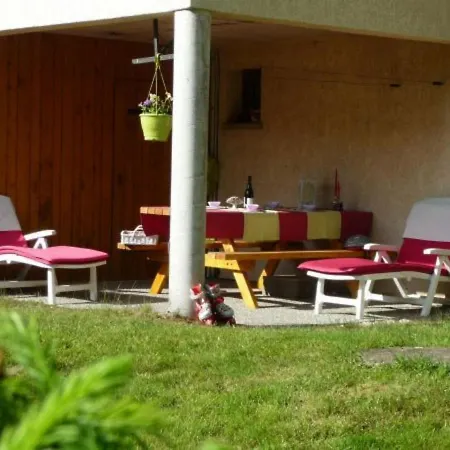 Confortable 3 Chambres, Proche Gerardmer, Avec Garage, Balcon Et Equipements Bebe. - Fr-1-589-195 Rochesson