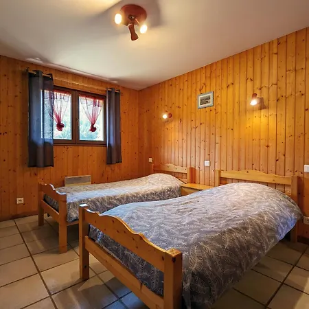 Confortable 3 Chambres, Proche Gerardmer, Avec Garage, Balcon Et Equipements Bebe. - Fr-1-589-195 * Rochesson