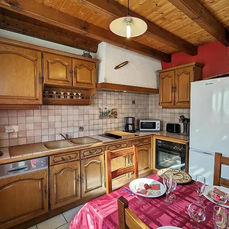 Confortable 3 Chambres, Proche Gerardmer, Avec Garage, Balcon Et Equipements Bebe. - Fr-1-589-195